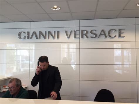 versace via belletti novara contabilità fornitori|GIANNI VERSACE SPA NOVARA .